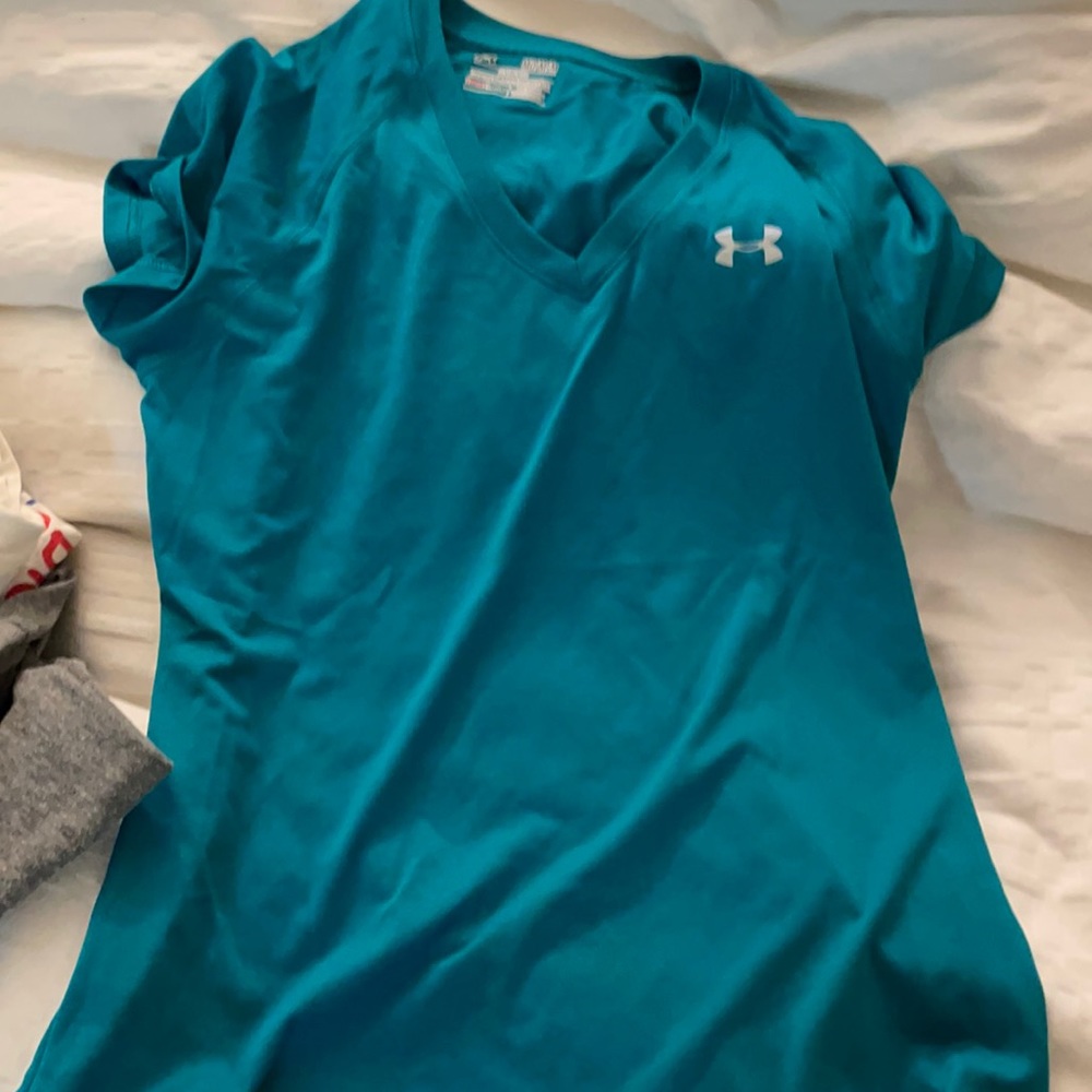 Under Armor UA Workout Top Shirt NEVER WORN